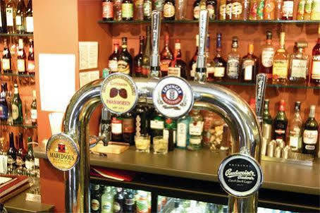 The Mitre Inn Knaresborough Exterior photo