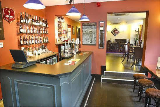 The Mitre Inn Knaresborough Exterior photo