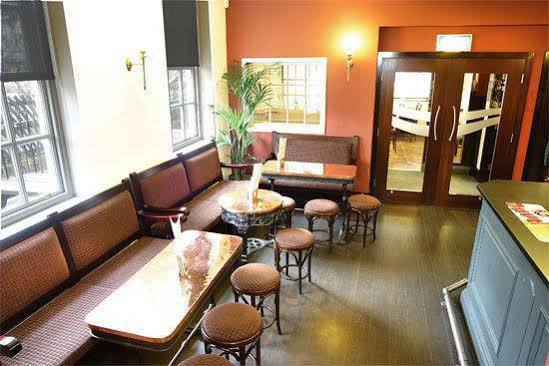 The Mitre Inn Knaresborough Exterior photo