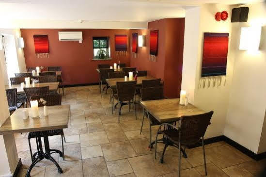 The Mitre Inn Knaresborough Exterior photo